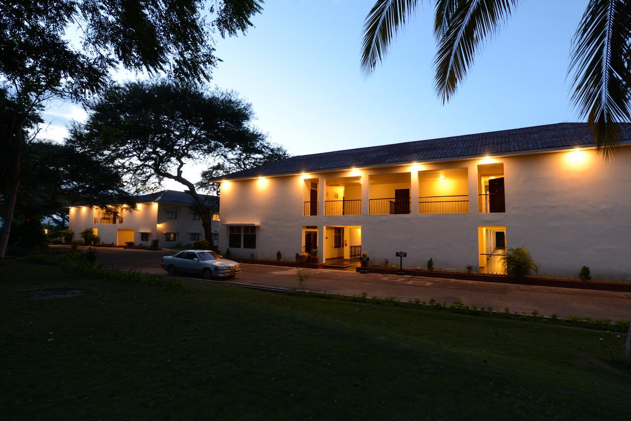 Sakura Inn باغان المظهر الخارجي الصورة